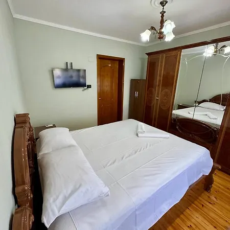 Bicuni Brothers Guesthouse-couples Gjirokastra